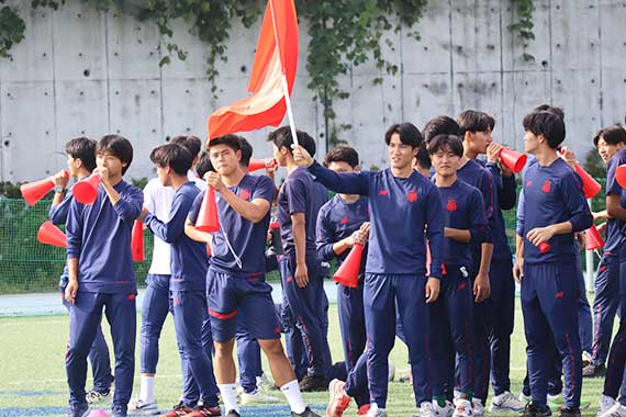 小学4年生以下を対象に「2024年度帝京大学杯少年少女フットサル大会」を開催しました イメージ画像1