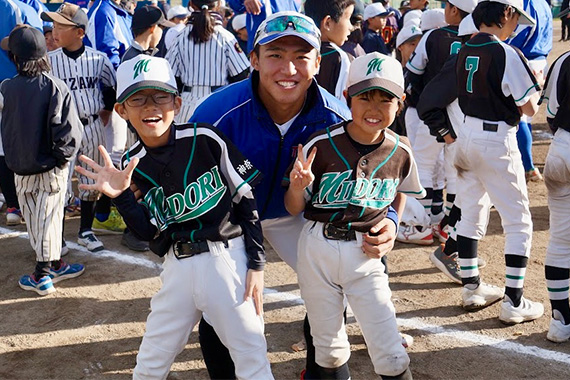 硬式野球部が小学生野球教室を実施しました イメージ画像